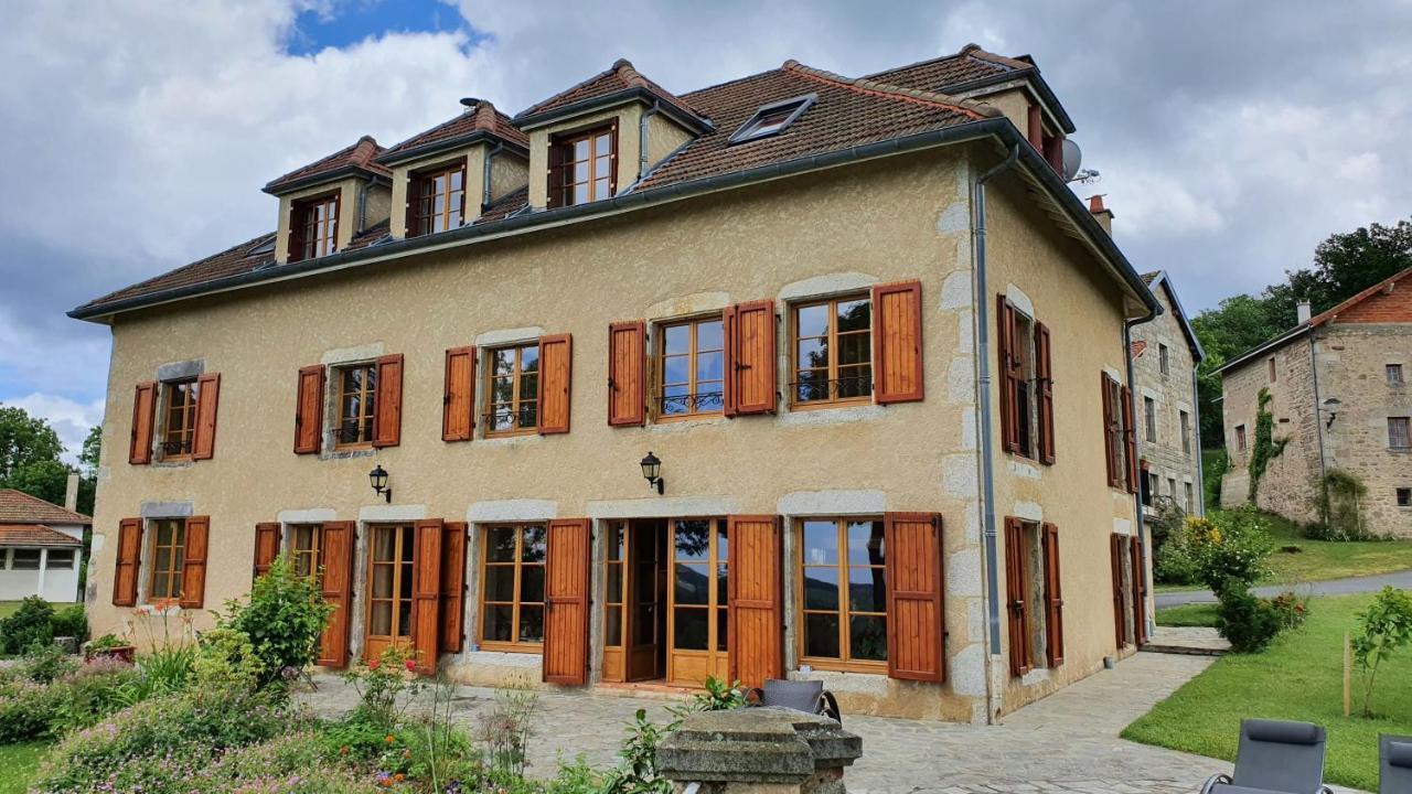Domaine De Montvianeix Bed & Breakfast Saint-Victor-Montvianeix Екстериор снимка