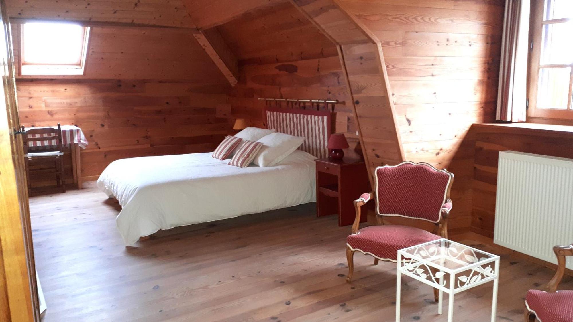 Domaine De Montvianeix Bed & Breakfast Saint-Victor-Montvianeix Екстериор снимка