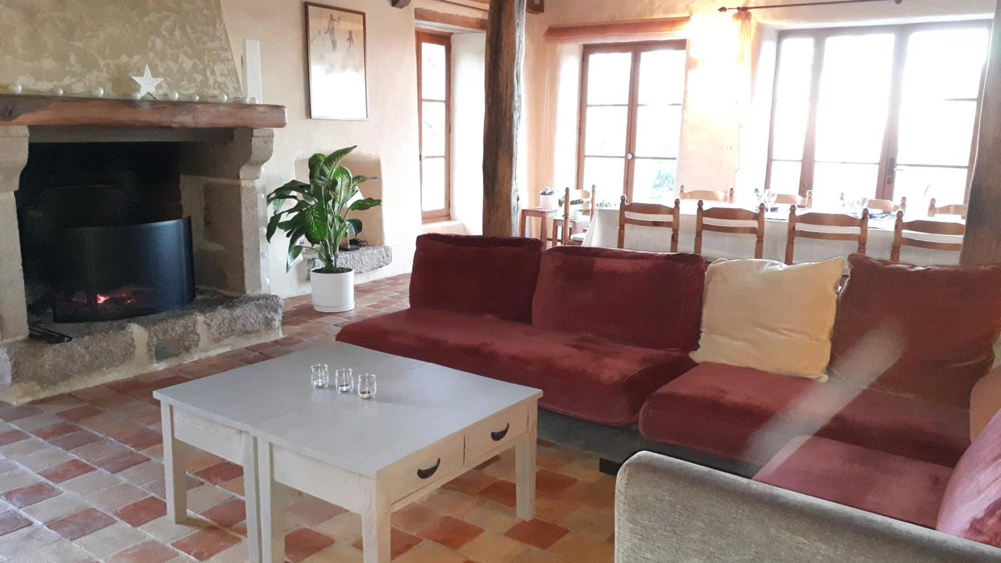 Domaine De Montvianeix Bed & Breakfast Saint-Victor-Montvianeix Екстериор снимка