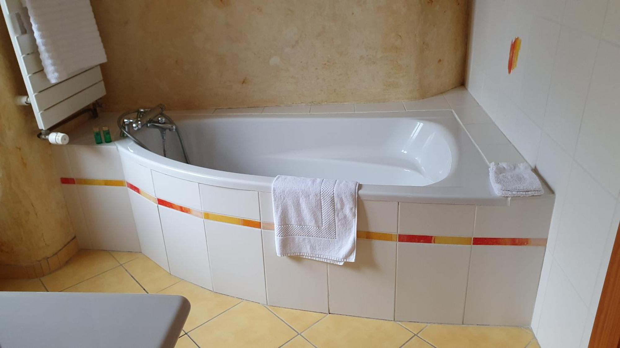 Domaine De Montvianeix Bed & Breakfast Saint-Victor-Montvianeix Стая снимка