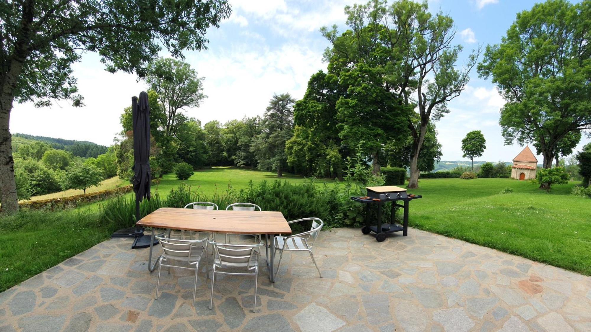 Domaine De Montvianeix Bed & Breakfast Saint-Victor-Montvianeix Екстериор снимка